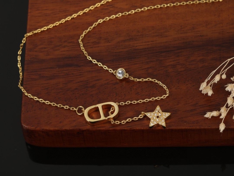 chr1st1an D10r necklaces